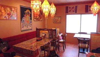 タージ・マハール アンヌプリ店 Taj Mahal Niseko Annupuri - ニセコ町
