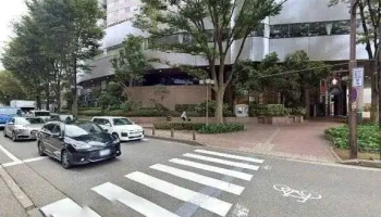 八兆屋金沢駅前店 - 金沢市