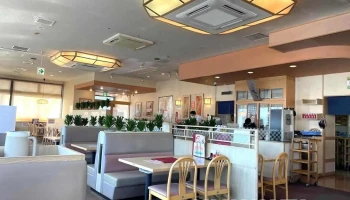 北海道生まれ和食処とんでん 鳩ヶ谷店 - 川口市