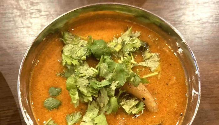 042currybaseゼロヨンニカリィベイス スパイスカレー専門店 コメント - 人吉市