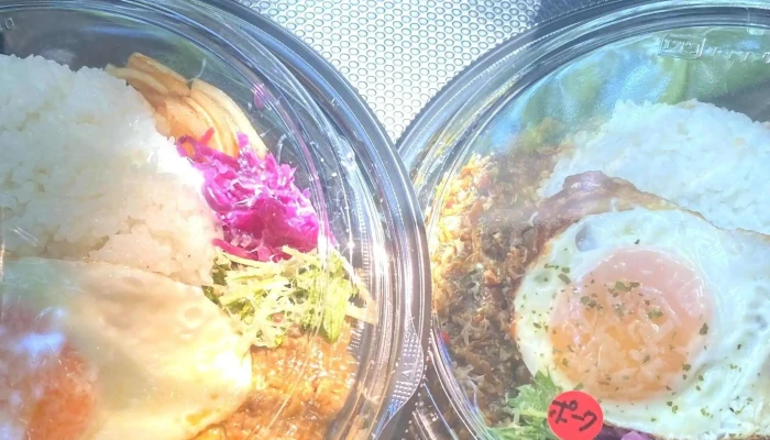 042currybaseゼロヨンニカリィベイス スパイスカレー専門店 写真 - 人吉市