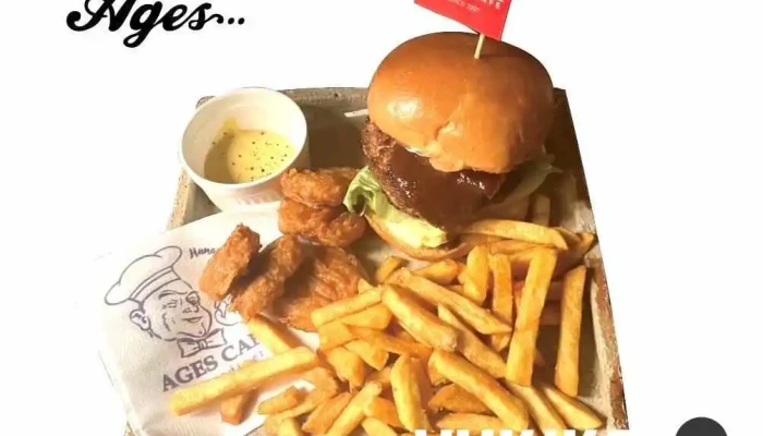 Ages Cafe -  料理飲み物 - 枚方市