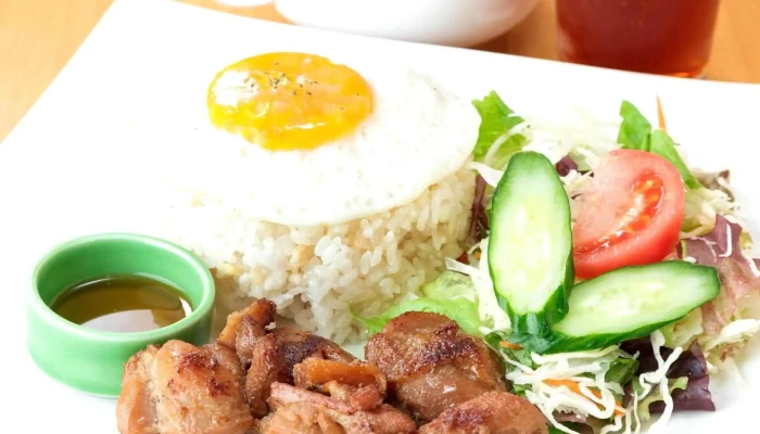 Asian Restaurant Pinoyピノイ オーナー提供 - 寝屋川市
