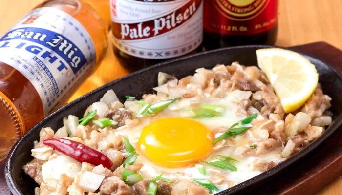 Asian Restaurant Pinoyピノイ 料理飲み物 - 寝屋川市