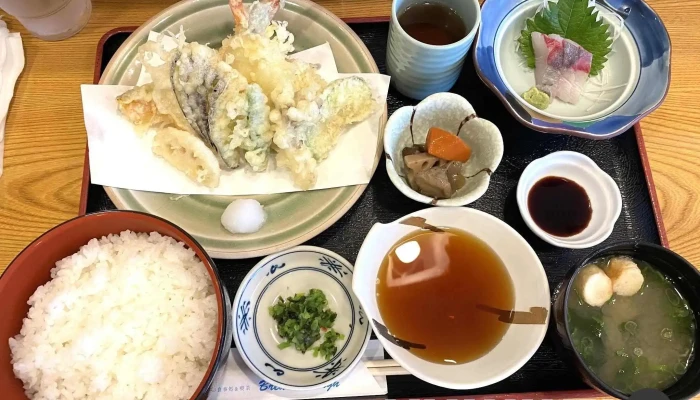 Breakthrough -  料理飲み物 - 姫路市
