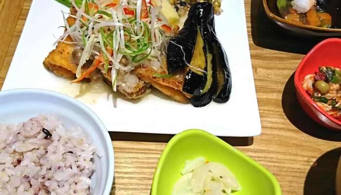Chawan イオンモール新小松店 -  料金 - 小松市