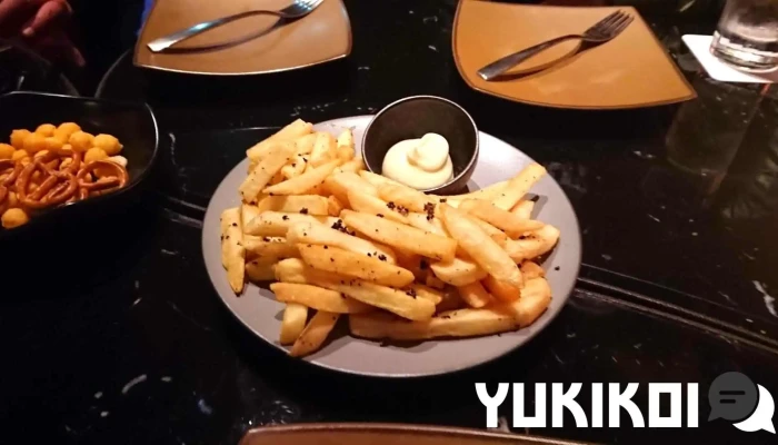 Dining Bar Table 9 Tokyo フライドポテト - 港区
