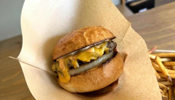 Eisha Burger 小田原 -  口コミ - 小田原市