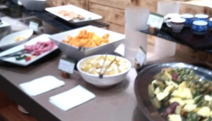 Goshiki Restaurant レストラン五色 -  番号 - 虻田郡ニセコ町