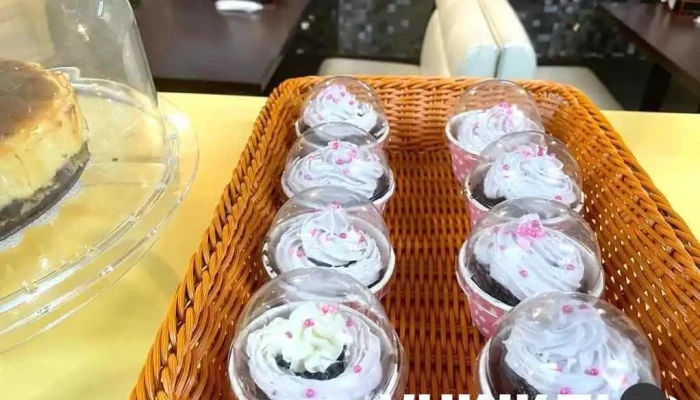 Hana Pizza Joint Dessert Halal ケーキ - 野田市