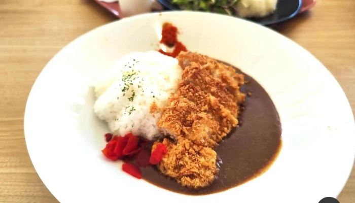 Hanazono Edge レストランバー チキンカツ - 倶知安町