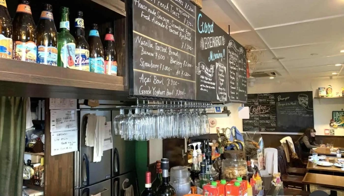 Hawaiian Bbq Hulichiki ハワイアンバーベキューフリチキ -  雰囲気 - 枚方市