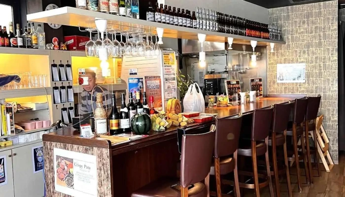 Hay Naku Philippine Restaurant 雰囲気 - 金沢市