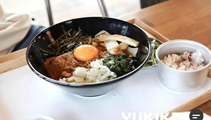 Moon Moon Moon Cafe -  ビビンバ - 福岡市