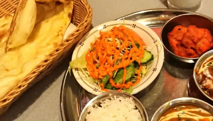 Namaste Taj Mahal 草津駅前店 ナマステタージマハル -  電話 - 草津市