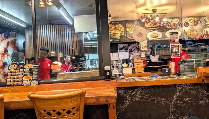 Niseko Pizza 倶知安店 -  最新 - 倶知安町