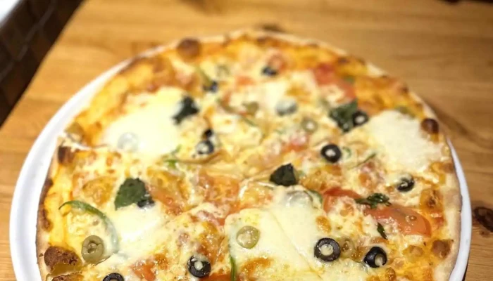 Niseko Yummys Pizza ニセコヤミーズピザ ピザ - 倶知安町