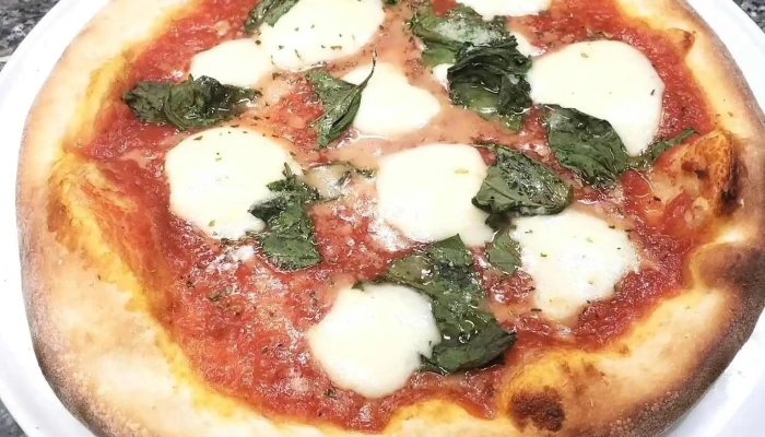 Pizza Cafe Il Vesta イルヴェスタ ピザ - 姫路市