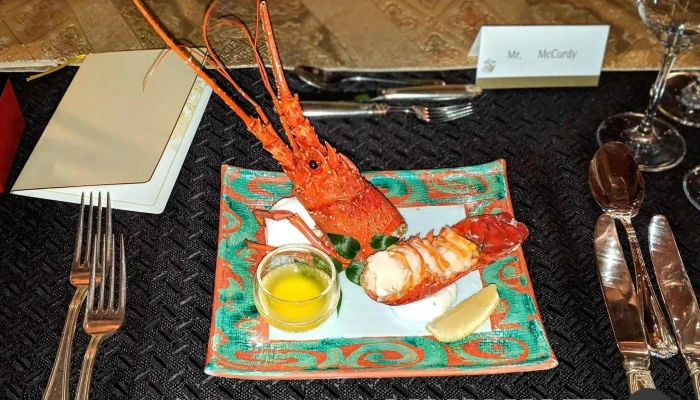 Ristorante Canovianoリストランテ カノビアーノ アカザエビ科 - 目黒区