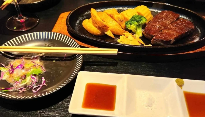 Steak -  House Kurogane ワイン - 延岡市