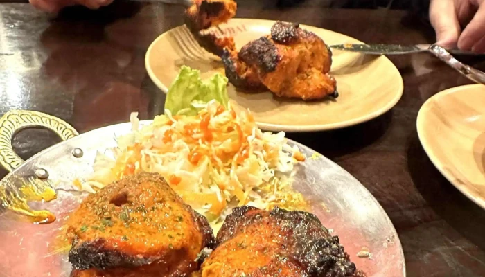 Taj Mahal Niseko Hirafu -  Instagram - ニセコ町