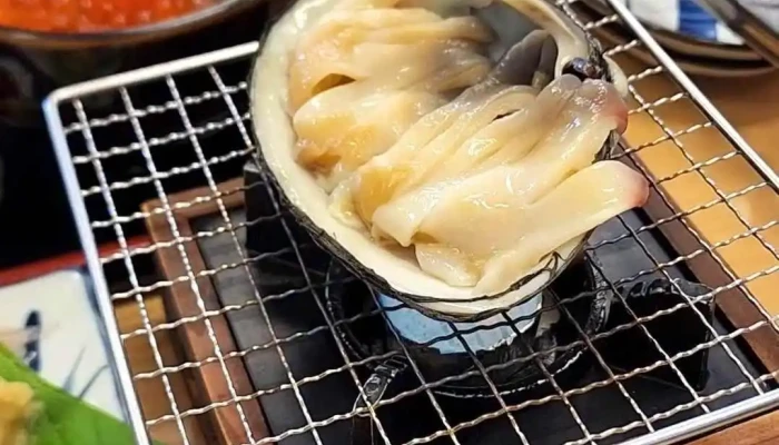 いくら亭 -  丼物 - 函館市