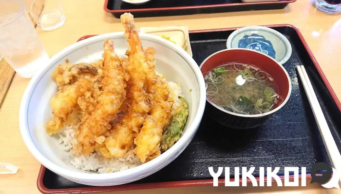 いくら亭 -  天丼 - 函館市