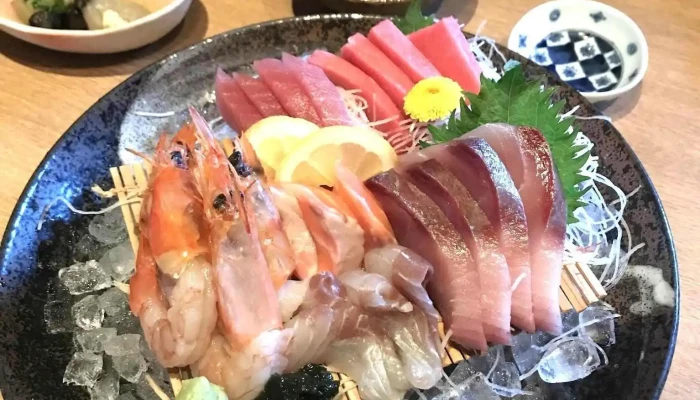 うおとら 鯱 寿司 - 半田市