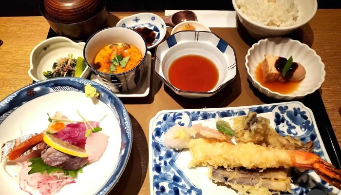 うおとら 鯱 最新 - 半田市