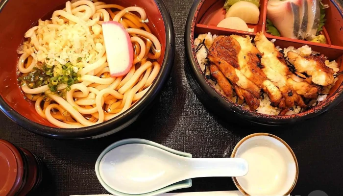 うなぎ割烹 とみ好 -  うどん - 柏崎市