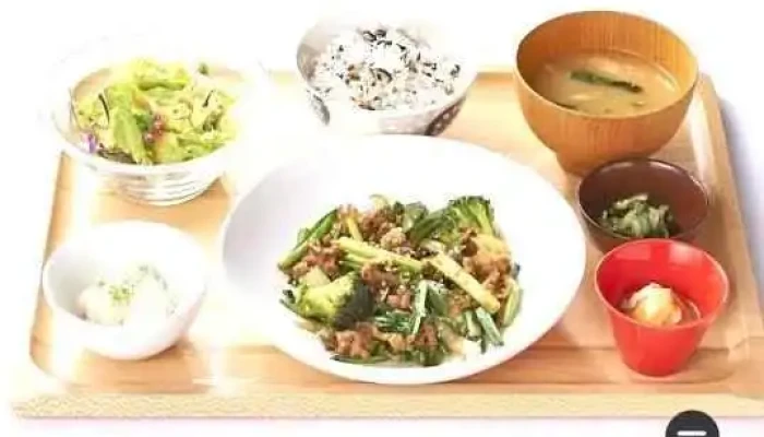 おぼんdeごはん アトレ浦和店 -  料理飲み物 - さいたま市