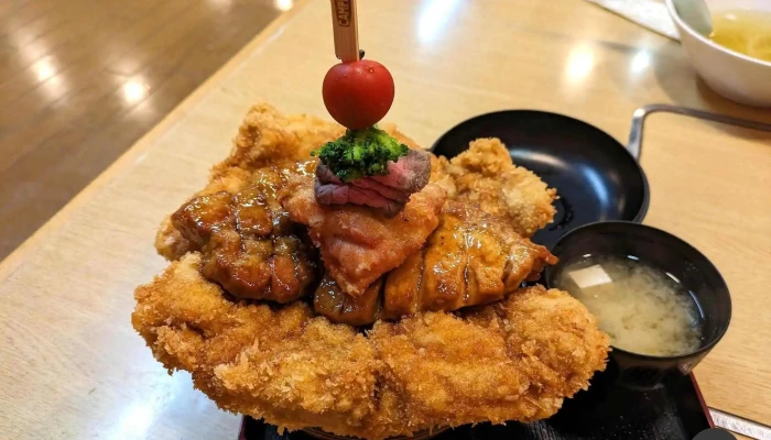 お食事処 すみれ -  豚カツ - 小平町