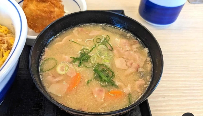 かつや 日立鮎川店 -  豚汁 - 日立市