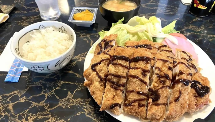 しょうざん -  豚カツ - 人吉市