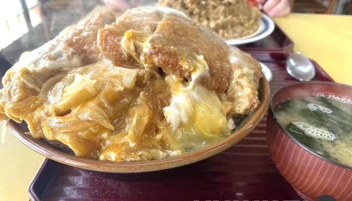 なかみち食堂 -  カツ丼 - 函館市