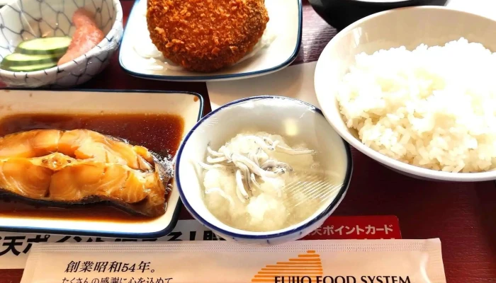 まいどおおきに食堂寝屋川讃良食堂 -  写真 - 寝屋川市