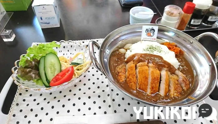 まんまる食堂 -  カレー - 糸島市