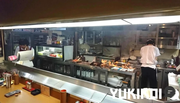 やきとりの名門秋吉 塩尻広丘店 -  雰囲気 - 塩尻市
