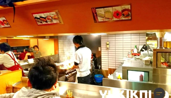 やきとりの名門秋吉 小松店 -  雰囲気 - 小松市