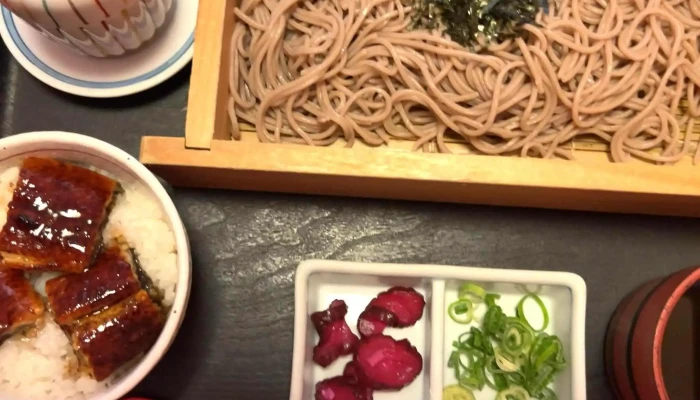 やじろべえ 半田店 -  カタログ - 半田市