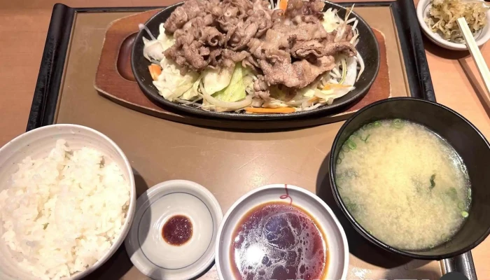 やよい軒 香里園店 -  すき焼き - 寝屋川市
