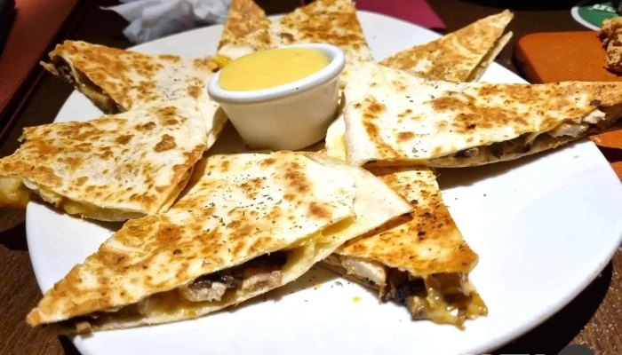 アウトバックステーキハウス 品川港南店outback Steakhouse ケサディーヤ - 港区