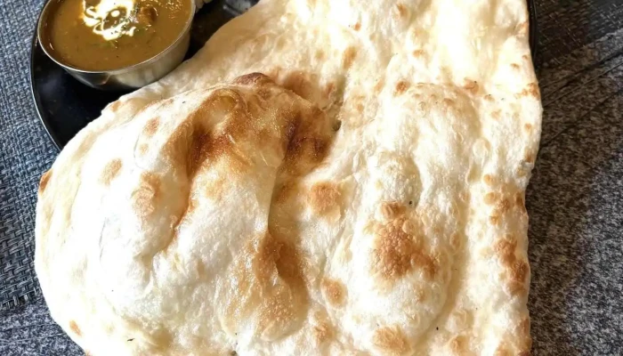 インド料理raju 草津店 -  ナン - 草津市