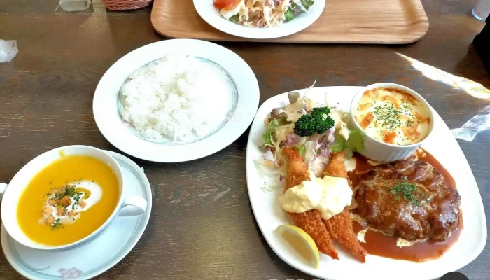 クチィーナ -  カレー - 錦町