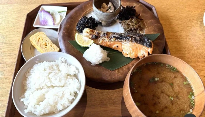 ゴハンヤ イタル -  味噌汁 - 糸島市
