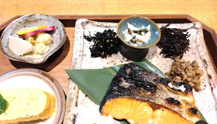 ゴハンヤ イタル -  最新 - 糸島市