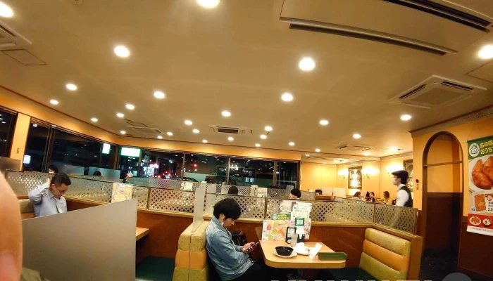 サイゼリヤ 野田愛宕店 -  雰囲気 - 野田市
