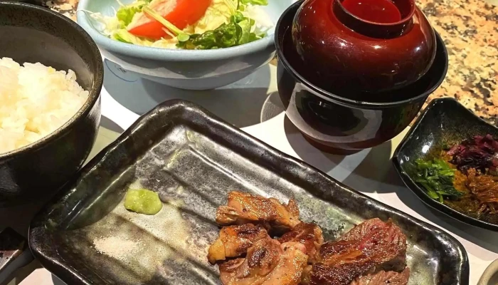 シャロン柏原店 -  ウェブサイト - 柏原市