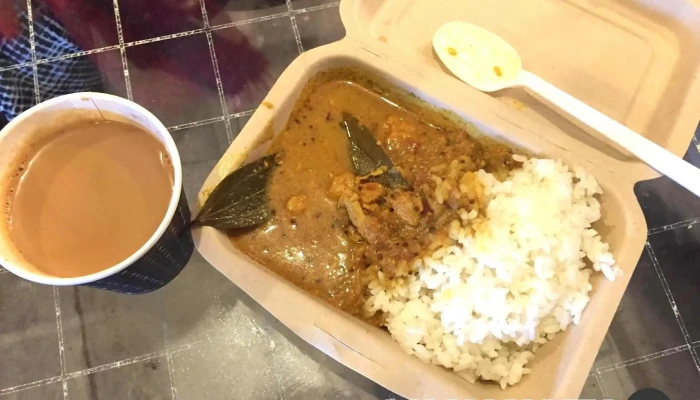 チャイ屋ヨギー益子陶器市期間中のみ 料理飲み物 - 益子町