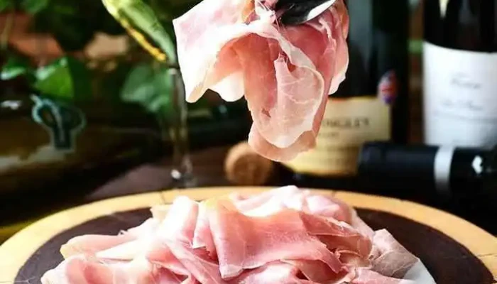 チーズとお肉のお店 Stvino サンビーノ 刈谷本店 プロシュット - 刈谷市